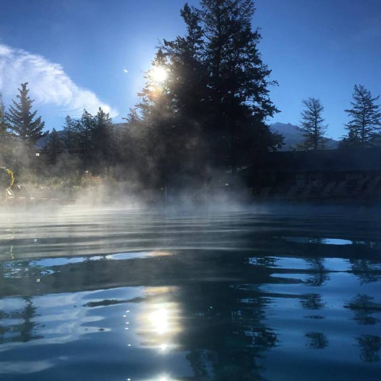 fairmont-jasper-parkd-lodge-pool